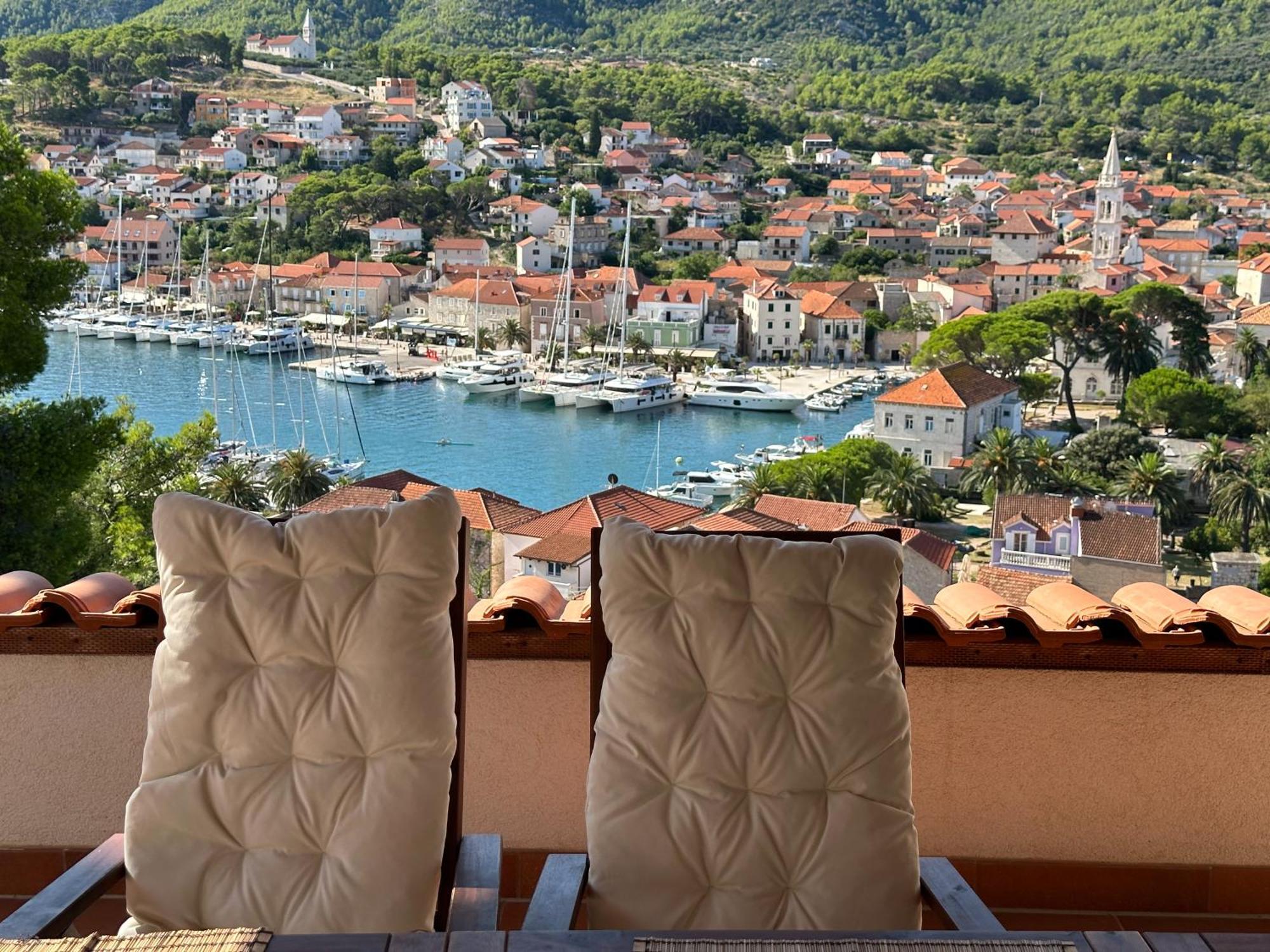 Bellavista Jelsa 2+2 Διαμέρισμα Εξωτερικό φωτογραφία